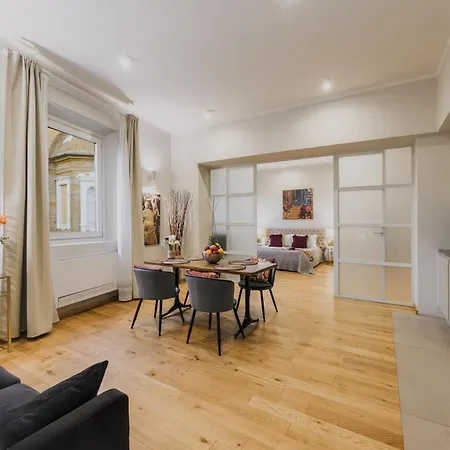 Apartments Florence شقة *