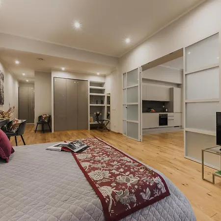 Apartments Florence شقة فلورنس